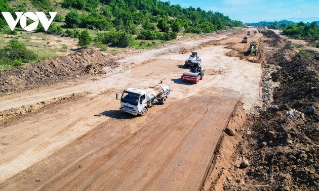 Construction de 12 tronçons supplémentaires de l'autoroute Nord-Sud