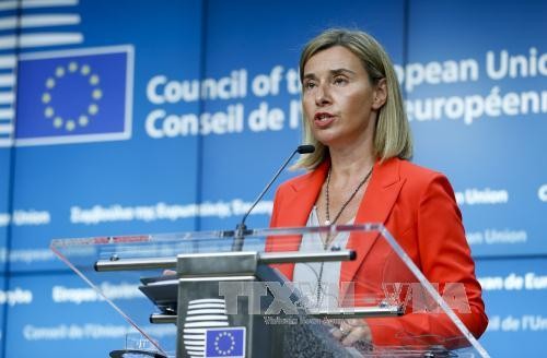 EU extends sanctions against Russia