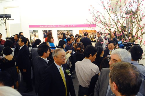 ハノイ、「東日本大震災報道写真展」開催