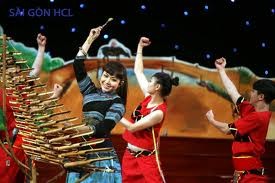 民族楽器トルン演奏