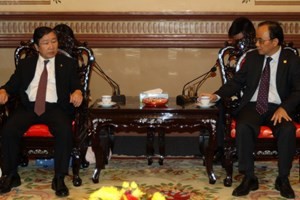 ホーチミン市人民委員会副委員長、根室市長と会見