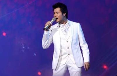 男性歌手クァンズンさんの歌声