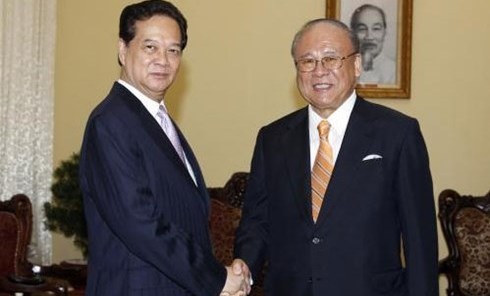 ズン首相、日越友好議員連盟元会長武部氏と会見