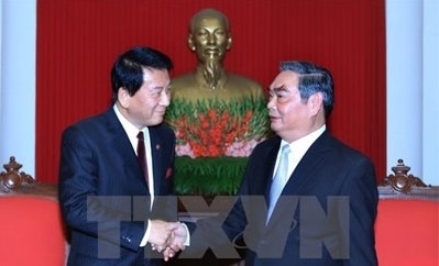  ホン・アイン政治局員、杉･良太郎日越特別大使と会見