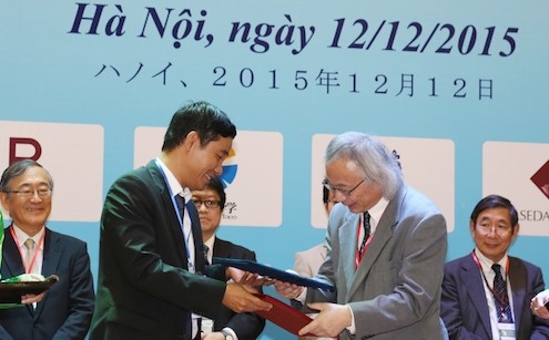 越日大学の修士課程プログラムを紹介するシンポジウム