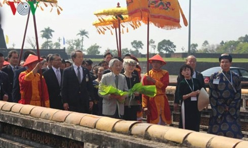 天皇皇后両陛下、古都フエをご訪問