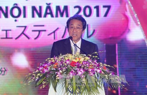 ハノイで日本文化交流会と桜展示会が始まる