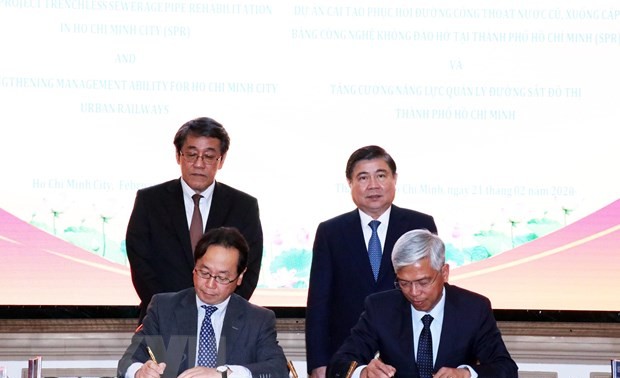 日本、ＨＣＭ市のインフラ整備を支援