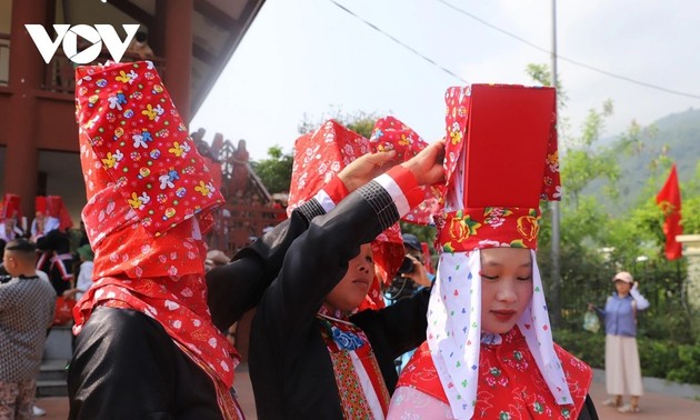 ザオ族の伝統「風禁忌」祭り