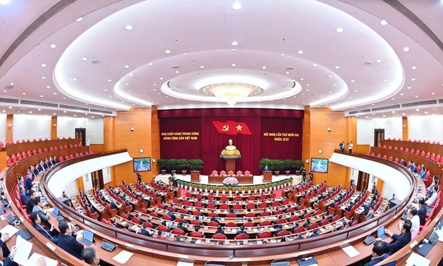 第12回中央委員会総会：第14回党大会に向けた重要な一歩