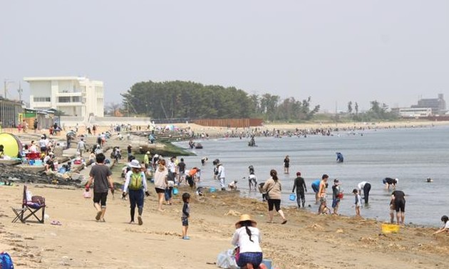 ベトナム人若者2人 日本人の子供2人救う