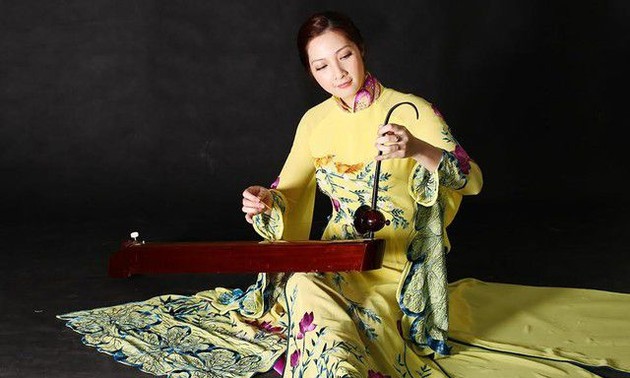 ベトナムのダンバウの音