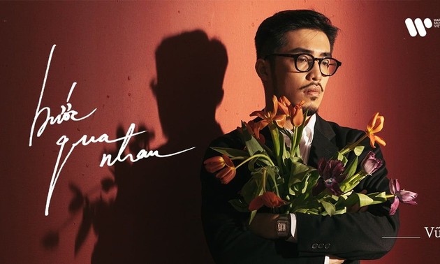 ベトナムの喫茶店で流れているポップソング