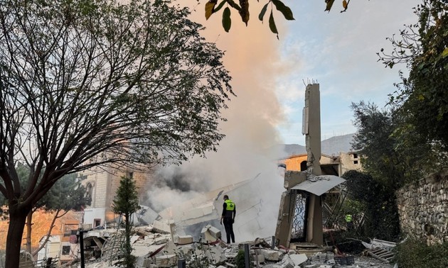 イスラエル軍、レバノン南部のヒズボラ拠点を攻撃