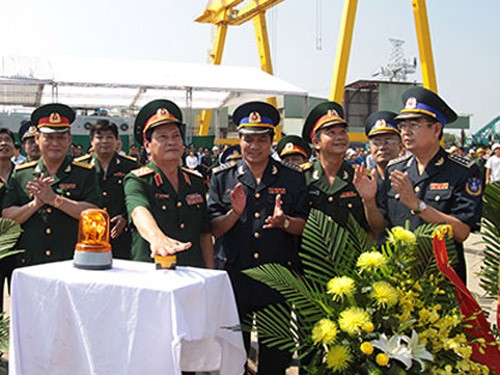 越南DN 2000型海警船正式下水