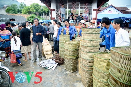 极富特色的北河山区集市