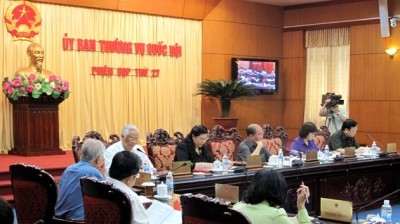 越南国会常务委员会向越南人民军军官法修正草案提供意见