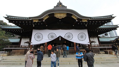 中韩抗议日本首相安倍晋三向靖国神社供奉祭品