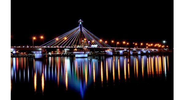 岘港市启动2015年旅游促进活动