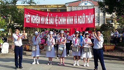 响应艾滋病防控国家行动月集会在北宁省举行