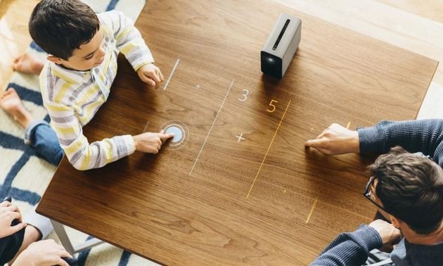 索尼推出触摸投影设备Xperia Touch