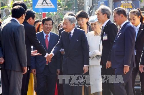 日本天皇与皇后对顺化市民的隆重和诚挚接待表示感激