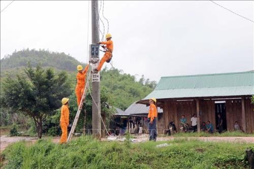 为贫困家庭点燃光明