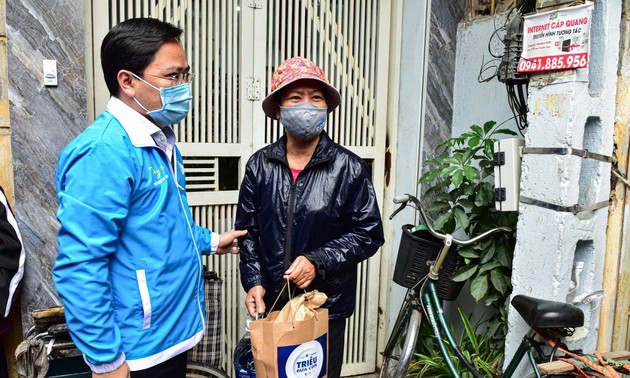 河内提供免费膳食    帮助受新冠肺炎疫情影响的贫困者