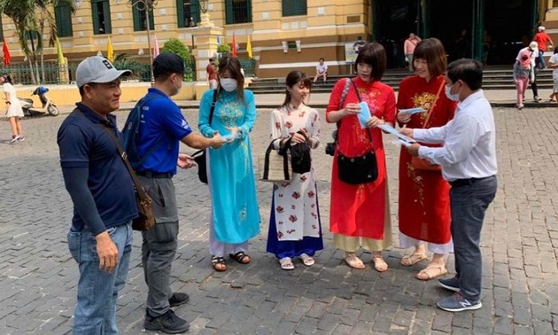 促进人民出国旅游，提高国家旅游业竞争力