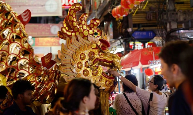 世界多国在热闹非凡的活动中度过大年初一