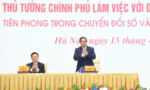 范明政主持召开政府总理与数字化转型和推动增长领军国企会议