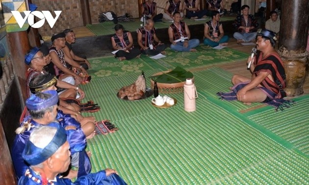 保护和弘扬戈都族说理-唱理艺术