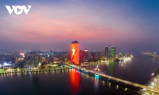 踊跃参加竞赛，探索越南之美