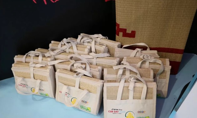 传统工艺村的数字化转型