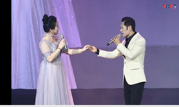 同唱友谊歌- 2025中越金曲音乐盛会 -《情深似海》金曲