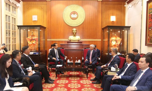 杜文战会见中国驻越南大使