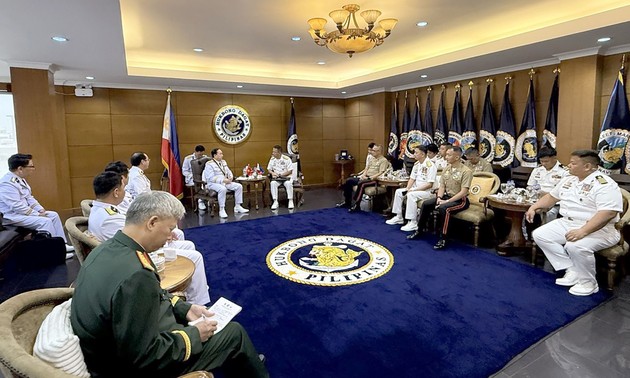 加强越菲海军合作