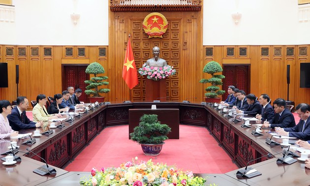 裴青山会见中国广东省副省长张国智