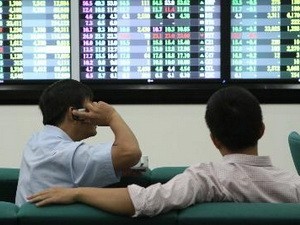 Bloomberg: kalangan investor asing merasa optimis akan situasi ekonomi Vietnam