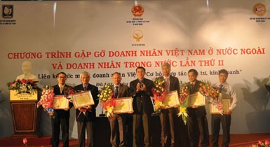 Pertemuan dengan wirausaha Vietnam di luar negeri dan wirausaha di dalam negeri kali ke-2