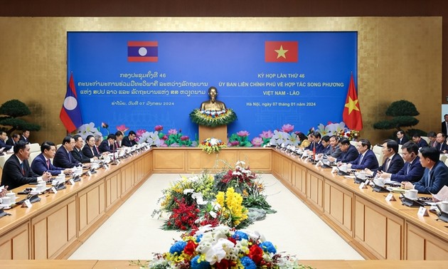 Pham Minh Chinh et Sonexay Siphandone coprésident la 46e session du comité intergouvernemental Vietnam-Laos