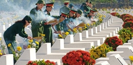 Vietnamesische Provinzen feiern Tag der Kriegsinvaliden und Gefallenen 