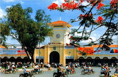 Druckerzeugnis über berühmte Hotels und Restaurants in Ho Chi Minh Stadt