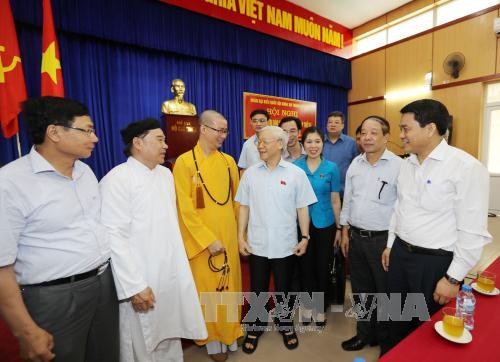 KPV-Generalsekretär Nguyen Phu Trong trifft Wähler des Stadtbezirks Hai Ba Trung