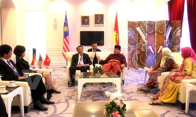 KPV-Delegation nimmt am Parteitag der regierenden Partei in Malaysia teil