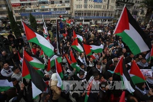 Zusammenstößen zwischen israelischen Soldaten und Palästinensern