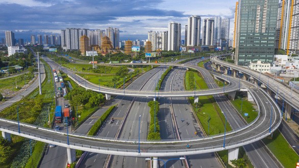 Ho Chi Minh Stadt bereitet sich auf Plan zur Covid-19-Bekämpfung und Wirtschaftserholung nach 15. September vor