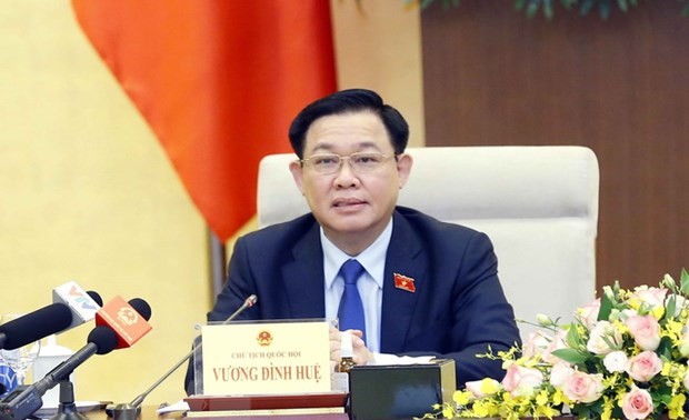 Parlamentspräsident Vuong Dinh Hue beglückwünscht Unterhaus- und Senatschefs Marokkos