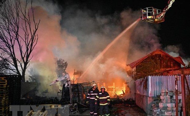 Ein Toter und dutzende Verletze nach Explosionen an Tankstelle in Rumänien