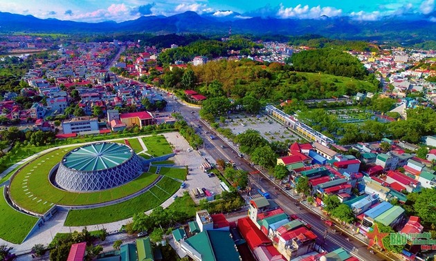 Zahlreiche Aktivitäten zum Siegestag der Schlacht von Dien Bien Phu